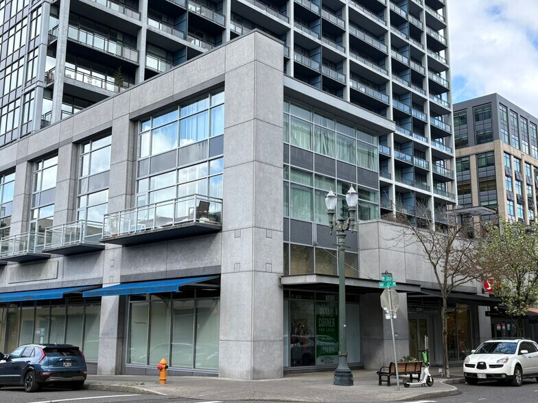 More Photos Of 123 NW 12th Ave, Portland Apartments For Lease