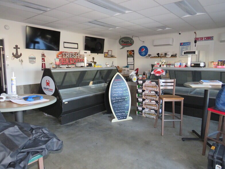 More Photos Of 913 Spruce St, Crisfield Restaurant For Sale