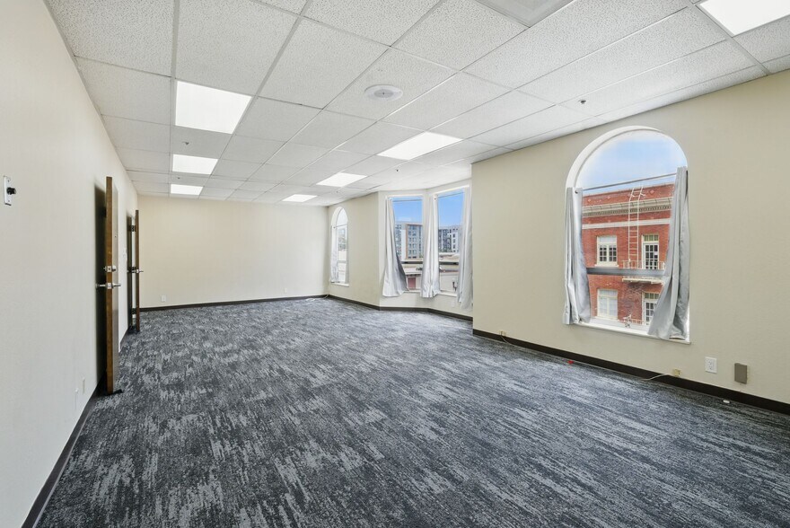 More Photos Of 301 Grand Ave, South San Francisco Office For Lease
