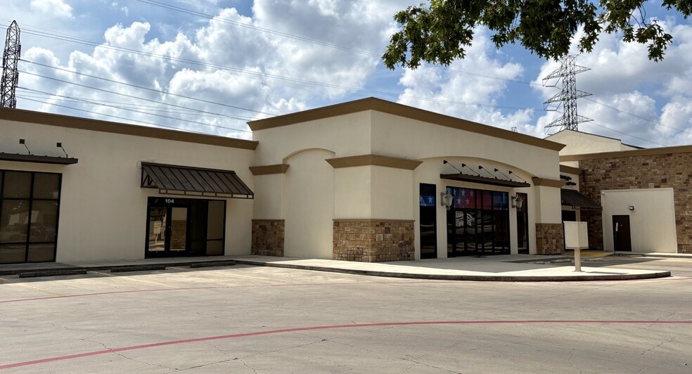 Primary Photo Of 12002 Bandera Rd, Helotes Unknown For Lease