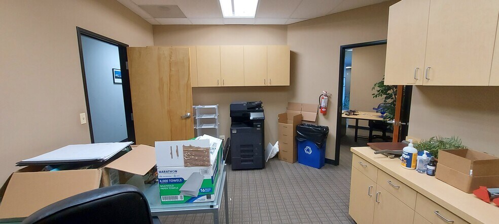 More Photos Of 7399 S Tucson Way, Centennial Flex For Lease