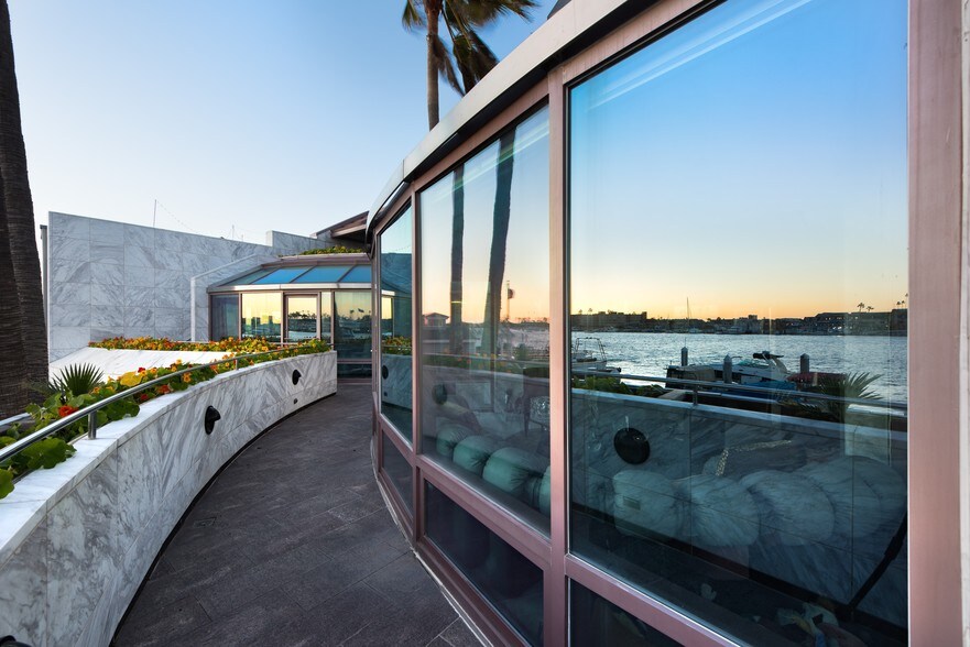 More Photos Of 504 S Bay Front, Newport Beach Office For Lease