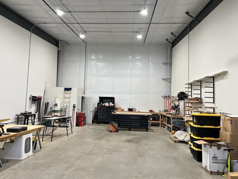 More Photos Of 3661 Irongate Rd, Bellingham Warehouse For Lease