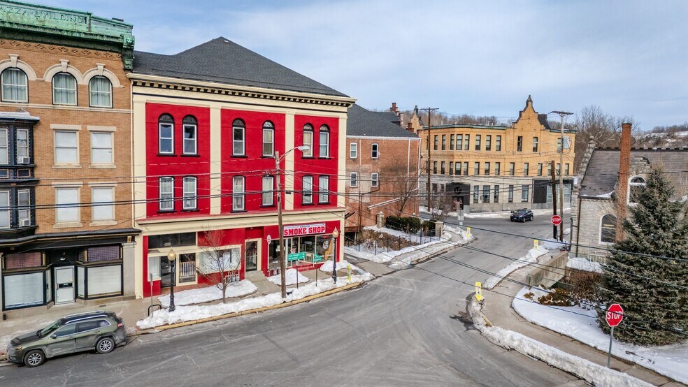 More Photos Of 1-5 Broadway, Bangor Apartments For Lease