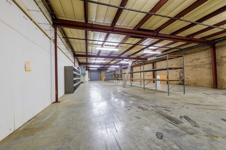 More Photos Of 494 Richardson Rd SE, Calhoun Industrial For Sale