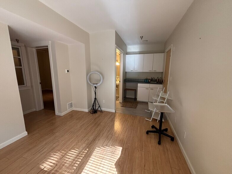 More Photos Of 1634 Walnut St, Boulder Office For Sale
