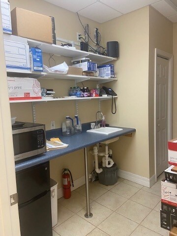 More Photos Of 425 W Colonial Dr, Orlando Office Residential For Lease