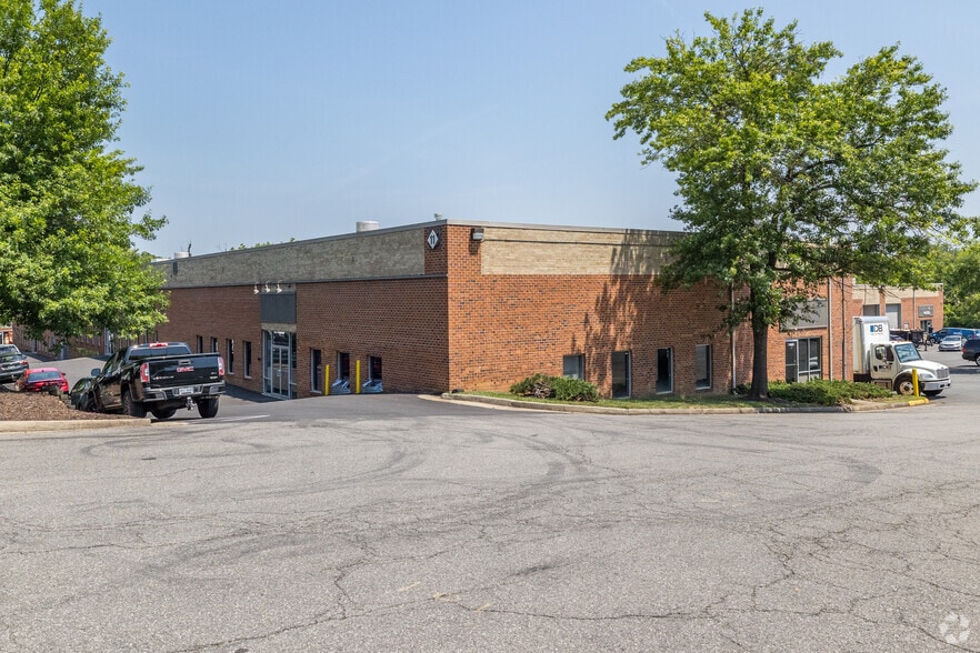 More Photos Of 7401-7403 Lockport Pl, Lorton Unknown For Lease