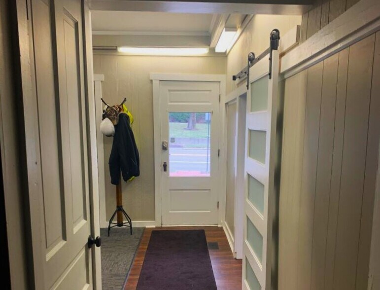 More Photos Of 78 E Franklin St, Dayton Office For Sale