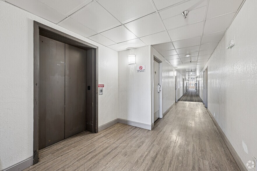 More Photos Of 2224 NE Evangeline Trwy, Lafayette Hotel For Sale