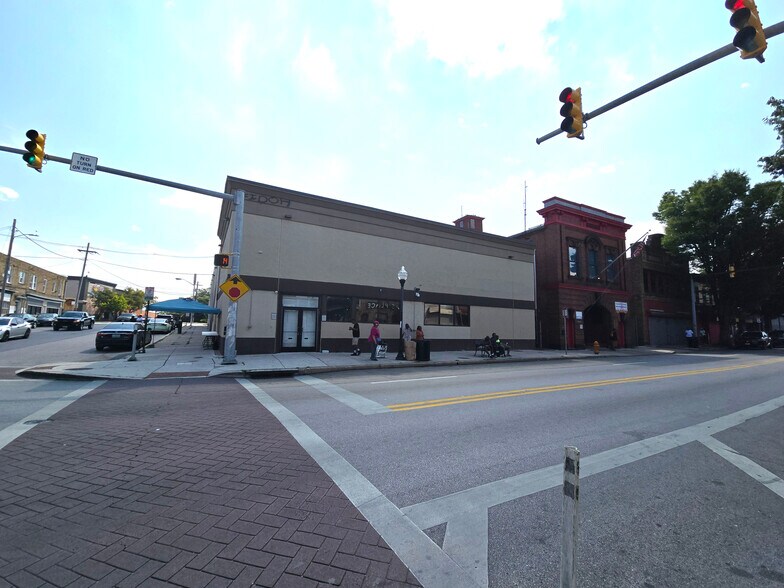 More Photos Of 3127-3133 Greenmount Ave, Baltimore General Retail For Lease