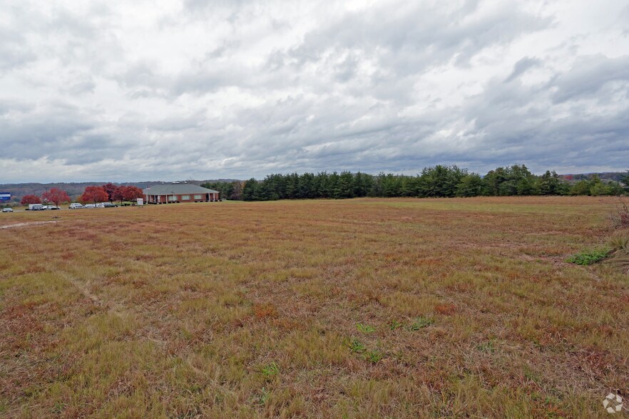 More Photos Of 300 W Commonwealth Blvd, Martinsville Land For Sale