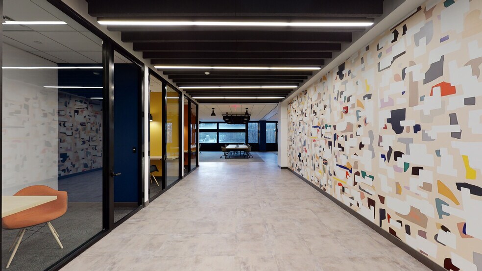 More Photos Of 2000 Center Dr, Hoffman Estates Unknown For Lease