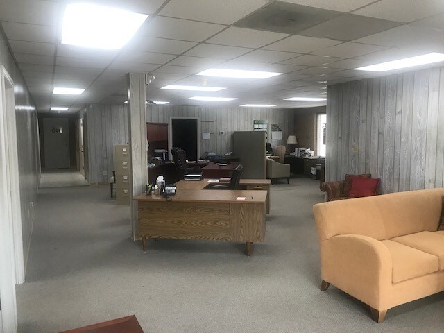 More Photos Of 7514 NC Hwy 10, Vale Manufacturing For Lease