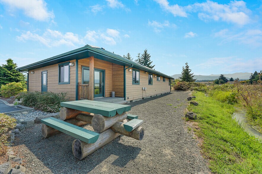 More Photos Of , Sequim Office For Sale