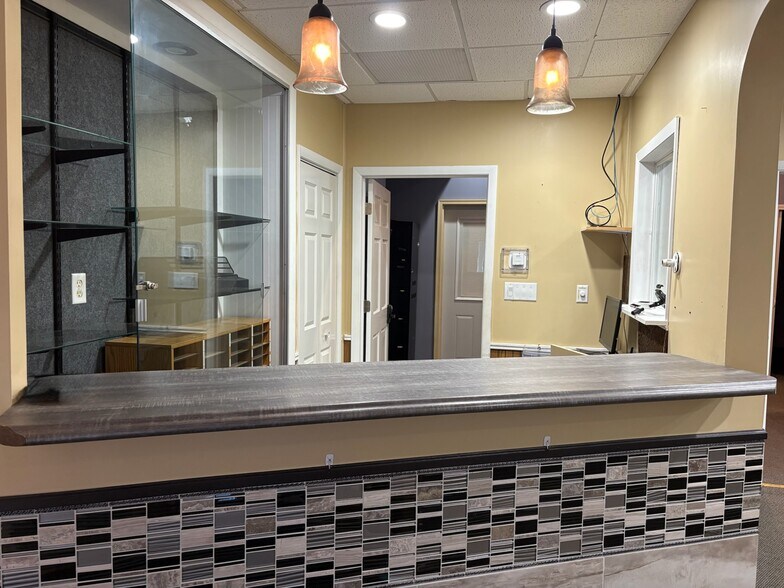 More Photos Of 6662 W Johnson Rd, La Porte Light Distribution For Lease