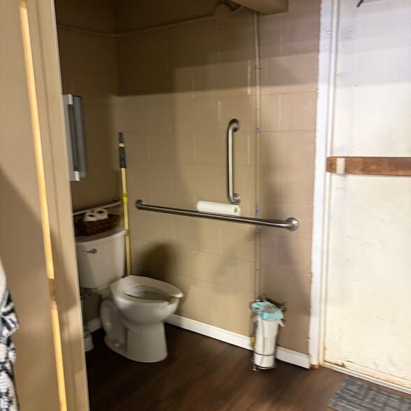 More Photos Of 6124-6150 W 25th St, Indianapolis Unknown For Lease