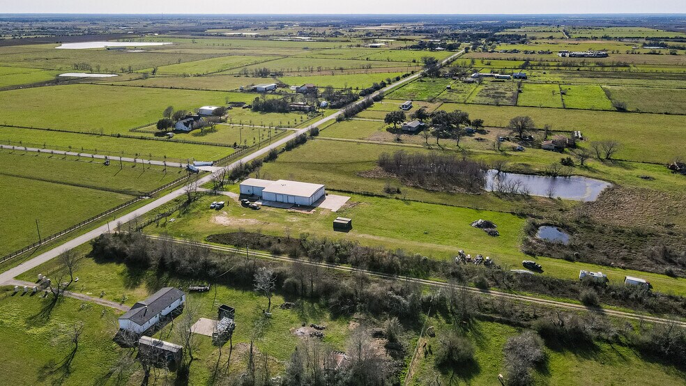 More Photos Of 33112 Rochen Rd, Waller Industrial For Sale