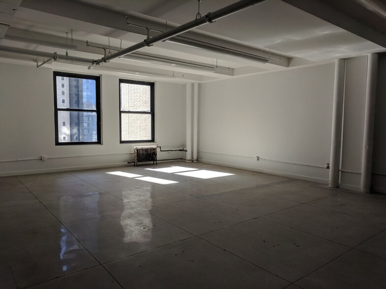More Photos Of 225 Broadway, New York Office For Lease