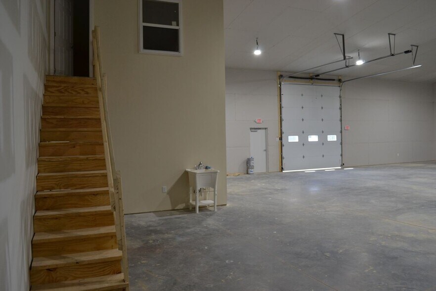 More Photos Of 1739 Woodhurst Ln, Albemarle Unknown For Lease