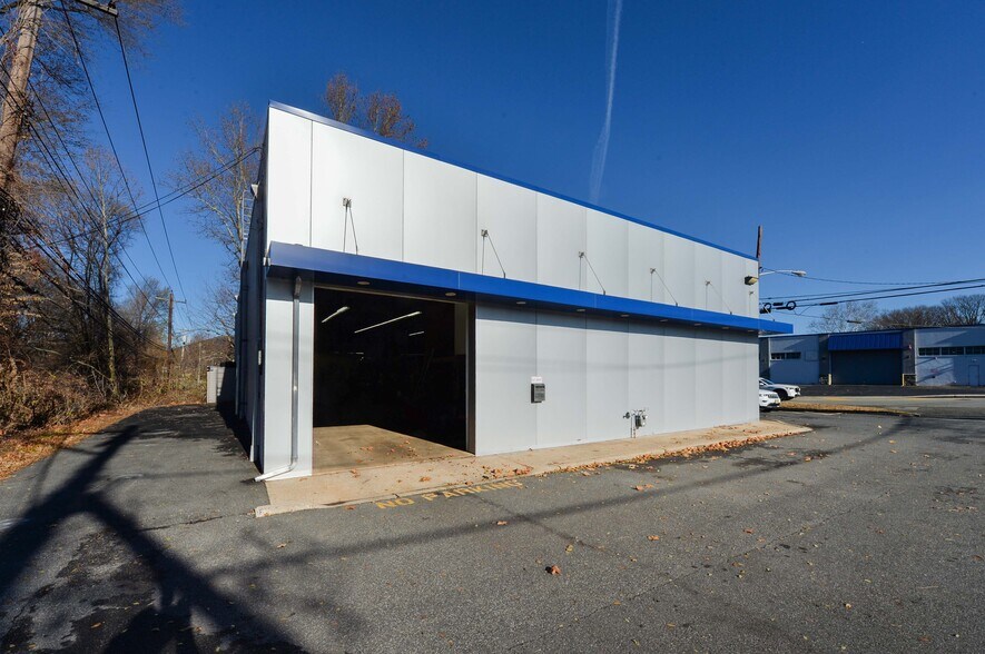 More Photos Of 20 Franklin Tpke, Mahwah Industrial For Lease