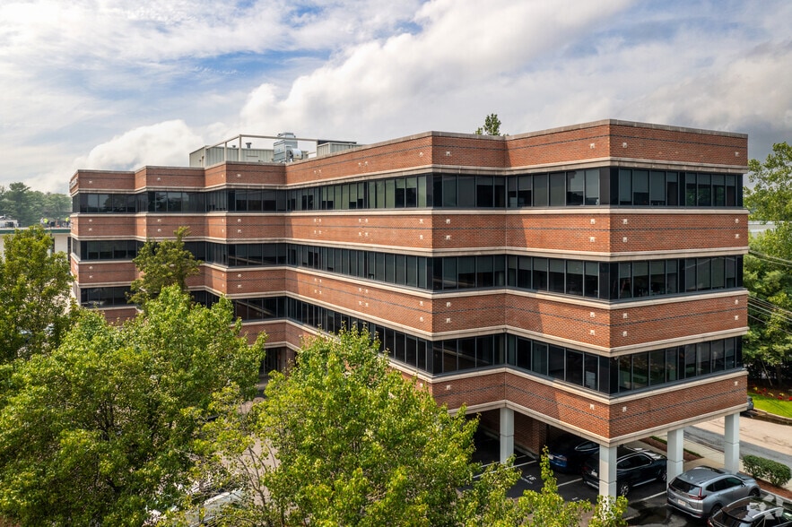 More Photos Of 1115 Westford St, Lowell Medical For Lease