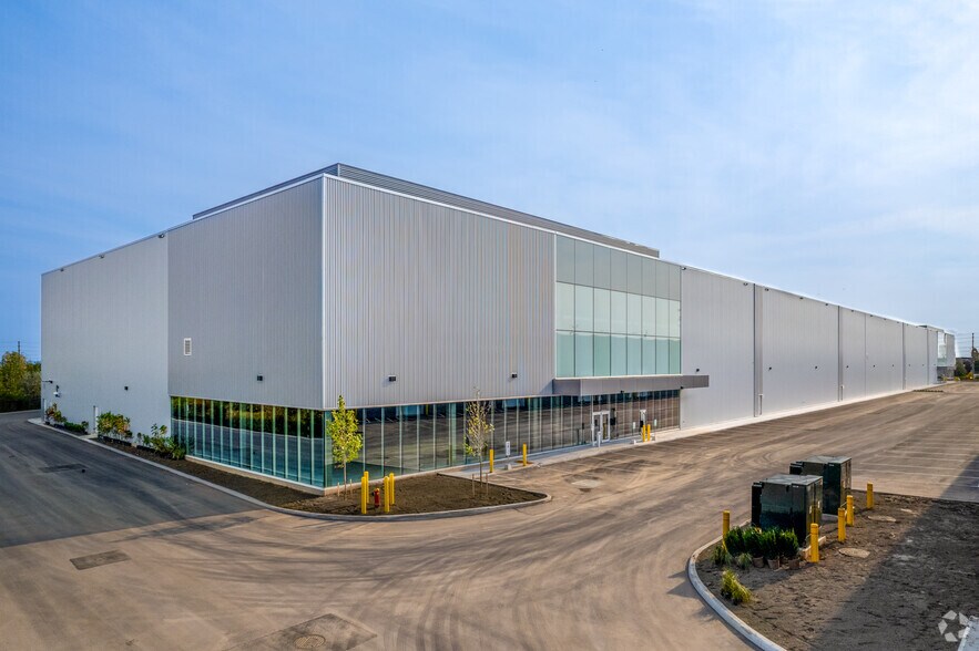 More Photos Of 3540 Wyecroft Rd, Oakville Unknown For Sale