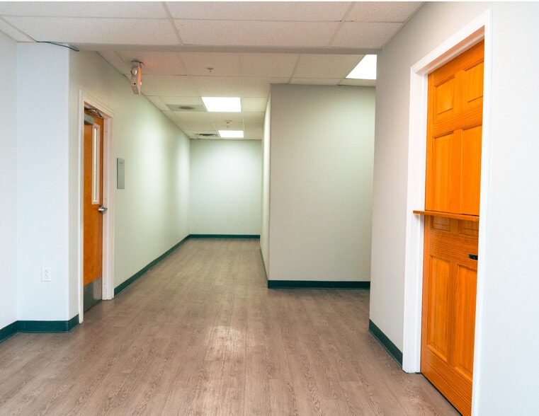 More Photos Of 4311 Sara Rd SE, Albuquerque Research And Development For Sale