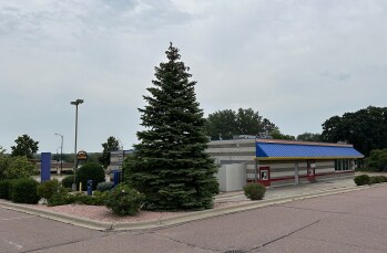 More Photos Of 1922 S Broadway St, New Ulm Fast Food For Sale