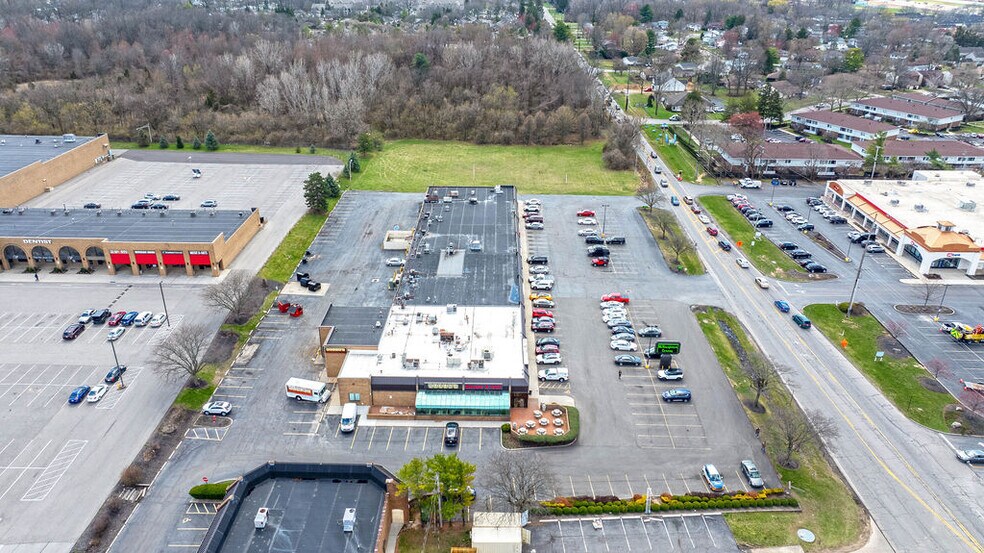 More Photos Of 6085-6115 Mcnaughten Rd, Columbus Storefront For Lease