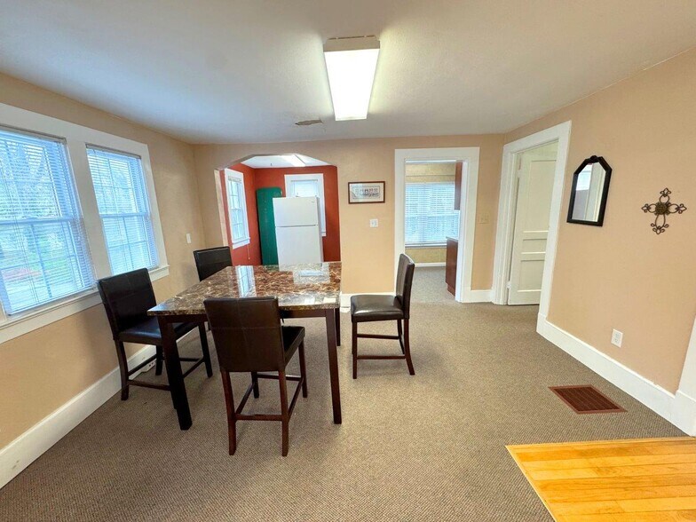 More Photos Of 1748 S Main St, Rocky Mount Office For Sale