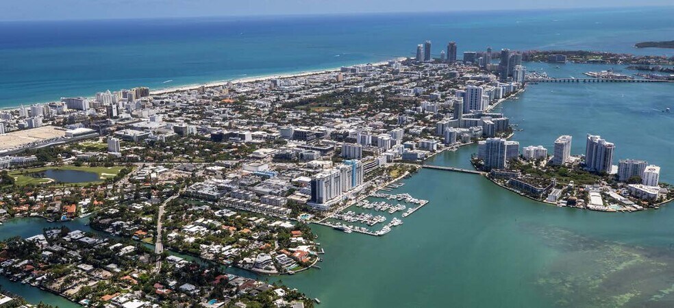 More Photos Of 1100-1120 Lincoln Rd, Miami Beach General Retail For Lease