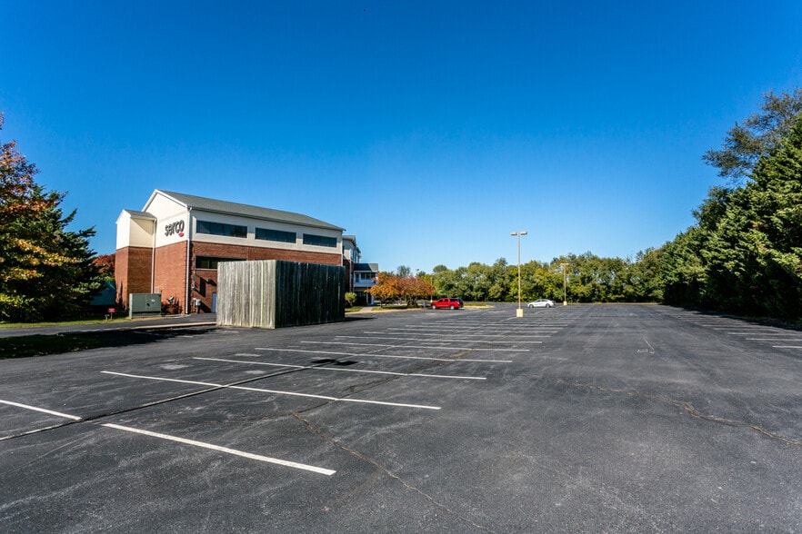 More Photos Of 1450 Technology Dr, Harrisonburg Office For Sale