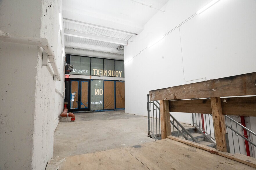 More Photos Of 25 Great Jones St, New York Apartments For Lease