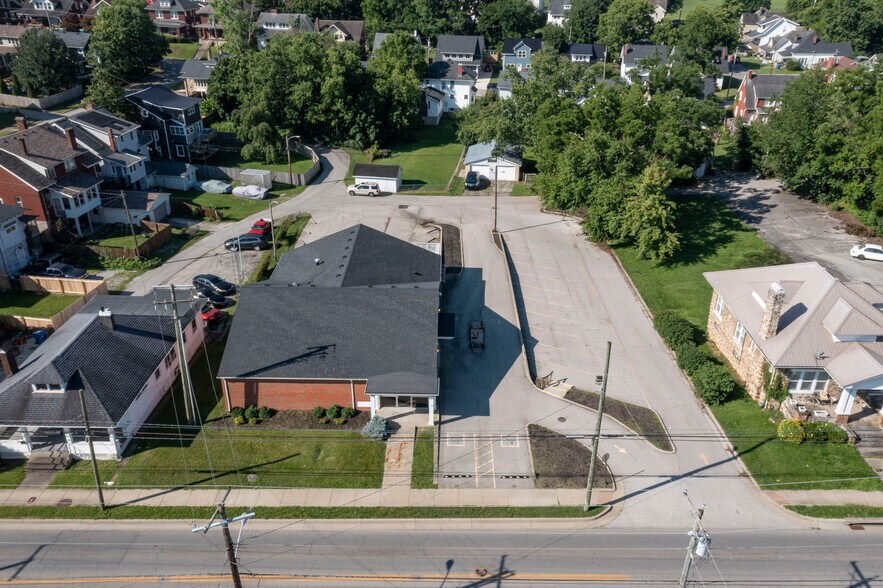 More Photos Of 308 W Lexington Ave, Winchester Office For Lease