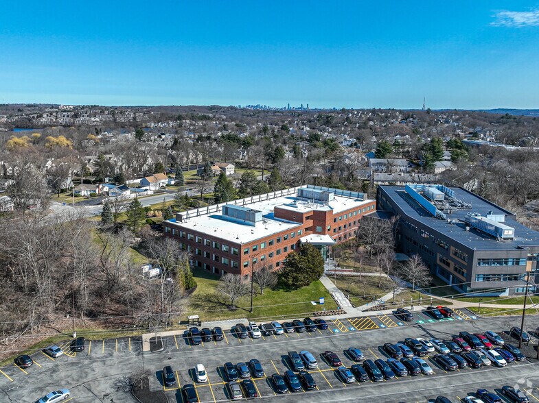 More Photos Of 610 Lincoln St, Waltham Office For Lease