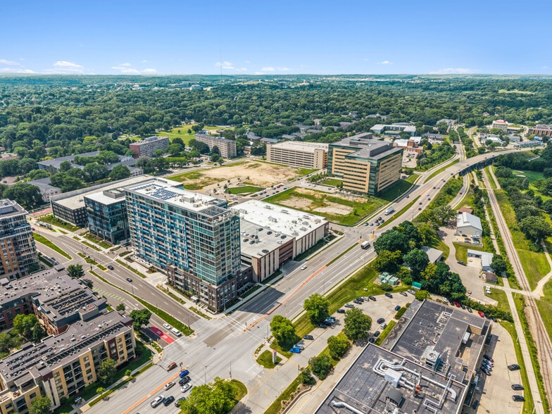 More Photos Of 4710 Madison Yards Way, Madison Supermarket For Sale