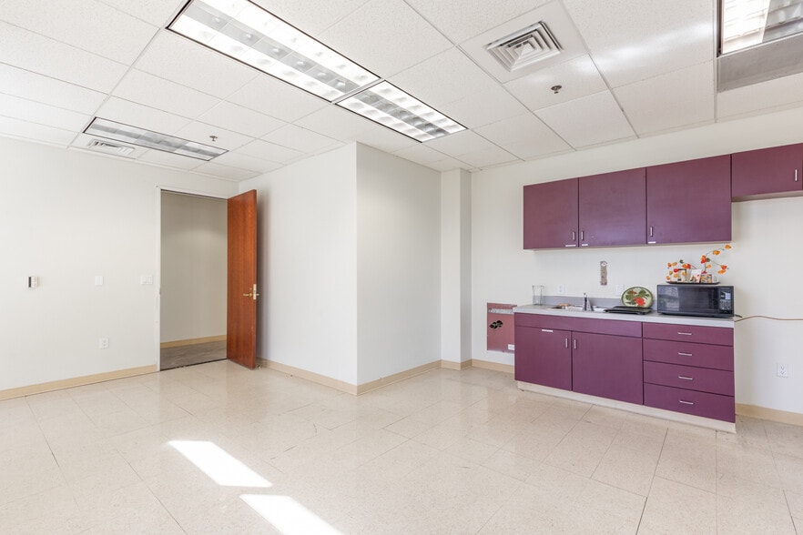 More Photos Of 333 Sunset Ave, Suisun City Medical For Lease