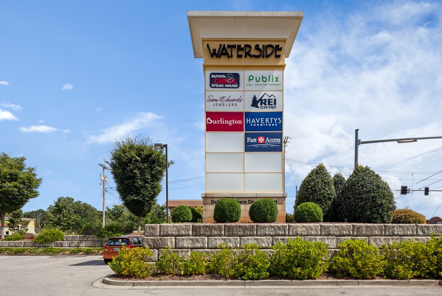 More Photos Of 7201 Shallowford Rd, Chattanooga Unknown For Lease