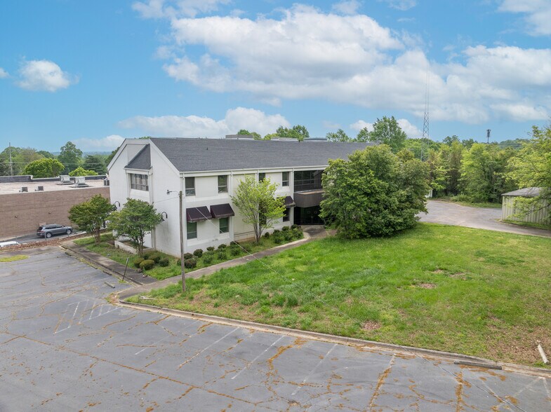 More Photos Of 745 & 755 Cabarrus Ave, Concord Office For Sale