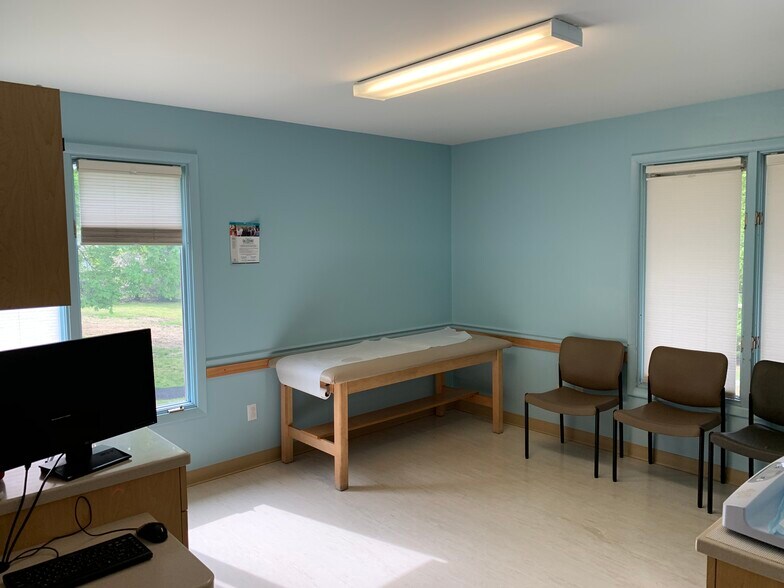 More Photos Of 412 Ewan Rd, Mullica Hill Medical For Lease