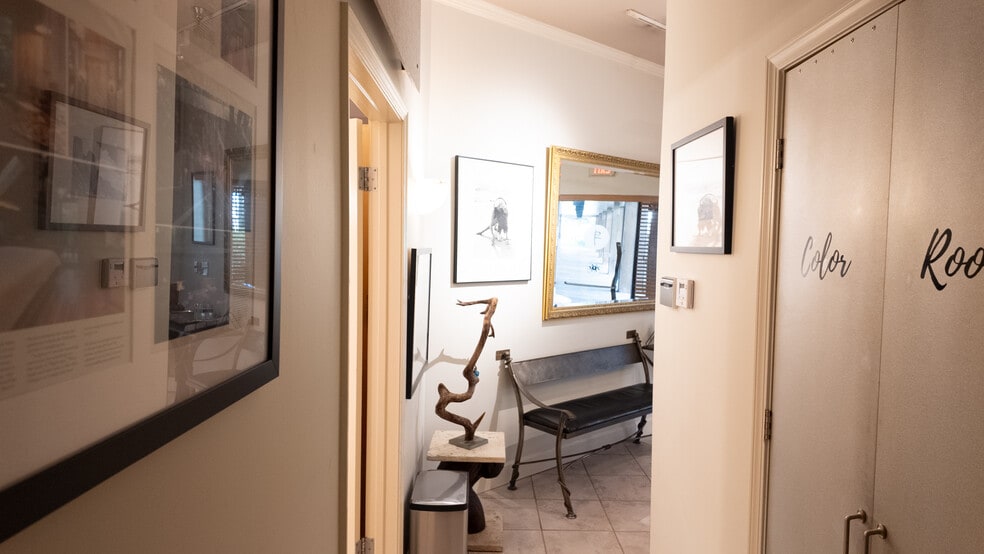 More Photos Of 7520 Perkins Rd, Baton Rouge General Retail For Sale