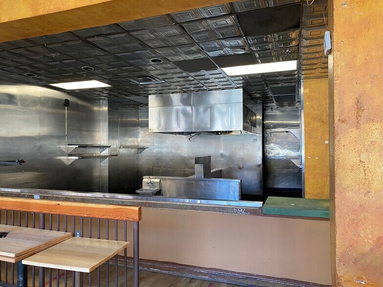More Photos Of 1530 16th St, Denver Office For Sale