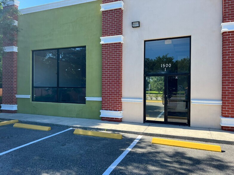 More Photos Of 1500 W Silver Springs Blvd, Ocala Storefront For Lease