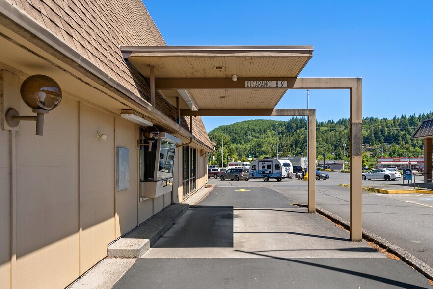 More Photos Of 401 E Columbia River Hwy, Clatskanie Freestanding For Lease