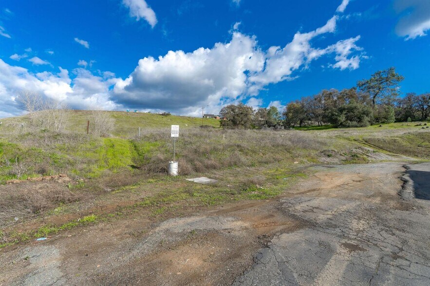 More Photos Of Ridge Road, Sutter Creek Land For Sale