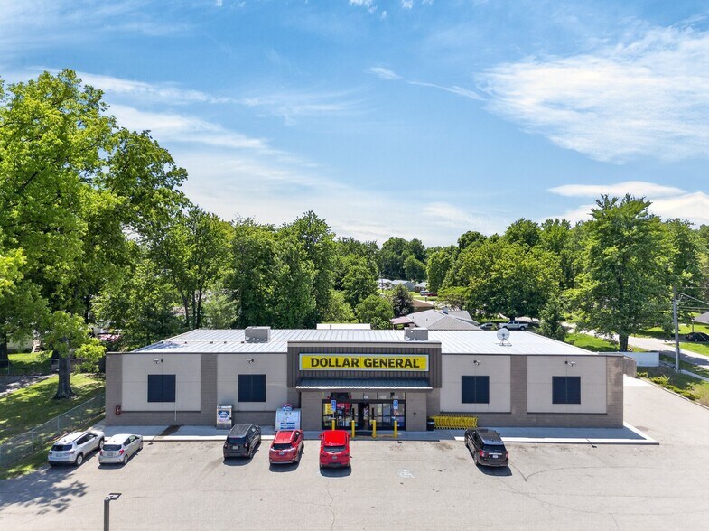 Primary Photo Of 1011 OH-125, Cincinnati Freestanding For Sale
