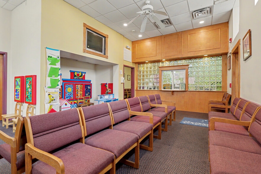 More Photos Of 825 Grand Ave, New Haven Office For Sale