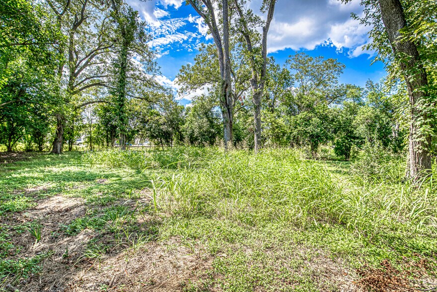 More Photos Of 722 S LBJ, San Marcos Land For Sale