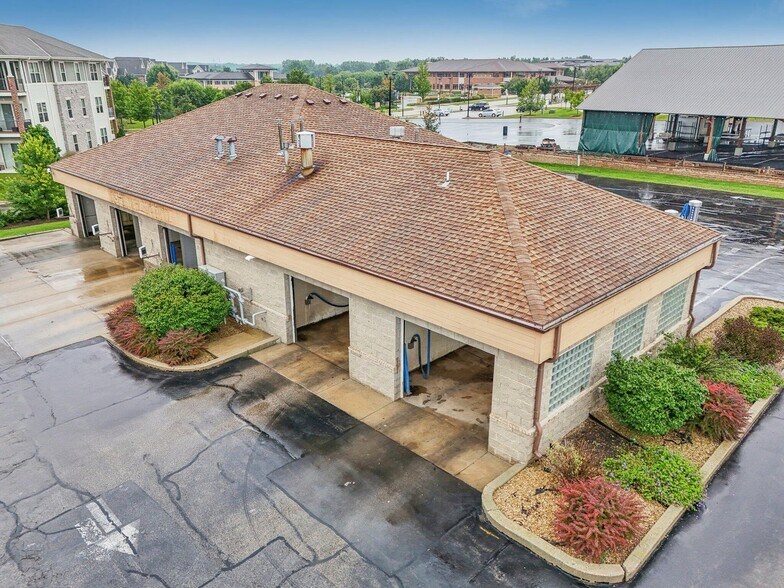 More Photos Of 14967 W National Ave, New Berlin Carwash For Sale